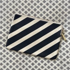 Gap leather clutch - navy/cream